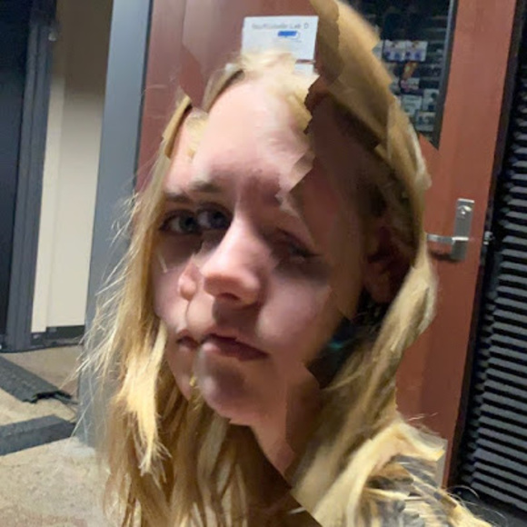 Meet your Posher, Lizzy - Picture 1 of 1